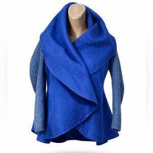 Ecola Nomada knitted sleeve cloak jacket wool